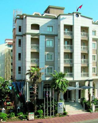 Almena Hotel