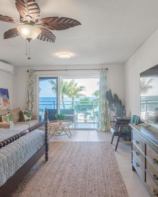 Maho Beach House - Luxe Studio - Ocean View