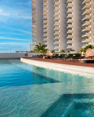 Suites Malecon Cancun