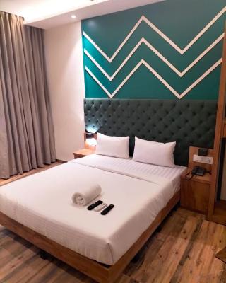 PRINCE HOTEL