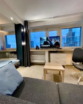 SAWA Apartment 2xMetro WiFi 500 Mbs 50’TV Netflix HBO AppleTV+