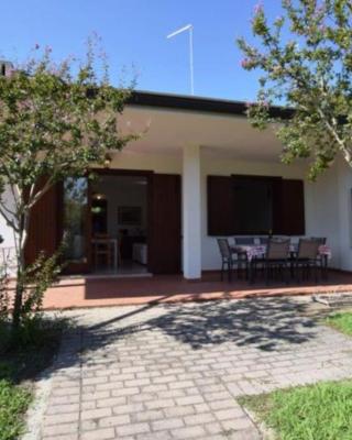 VILLA MAGNOLIA vicino al mare