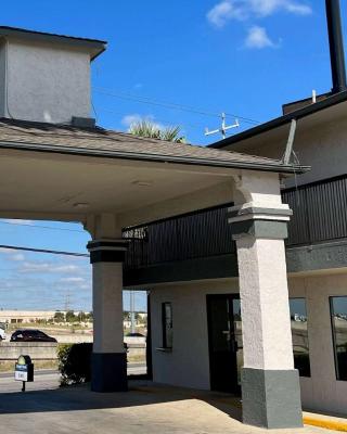 Days Inn by Wyndham San Antonio Interstate Hwy 35 North
