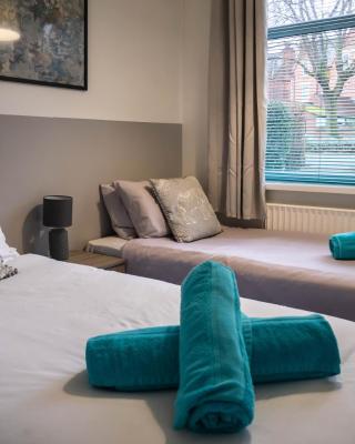 Fishpond Drive The Park Nottingham, Charming Apartment with FREE PARKING and Walk to City Centre
