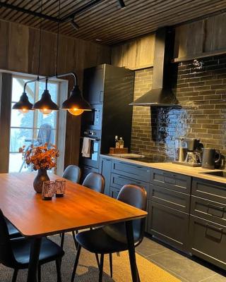 Modern Stuga med Ski Lodge känsla