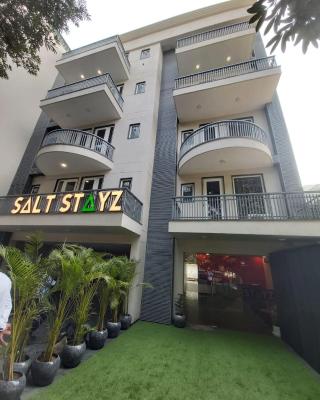 Saltstayz Hotel Huda City Center
