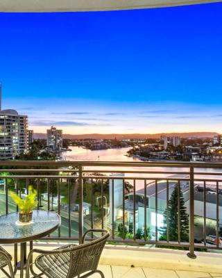 2 Bedroom 1 Bathroom Apartment - Centre of Surfers Paradise, Chevron Renaissance