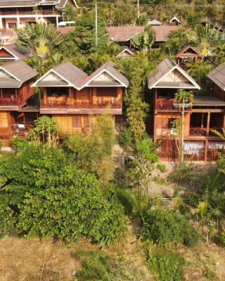 Mekong Riverside Lodge