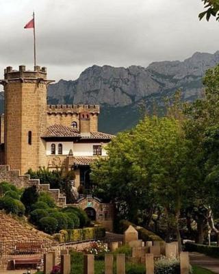 Hotel Castillo El Collado