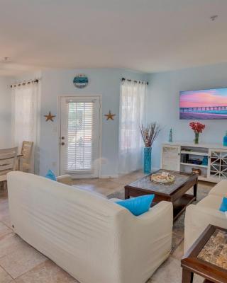 NEW 2bed2bath condo - CLEARWATER BEACH - FREE Wi-Fi and Parking