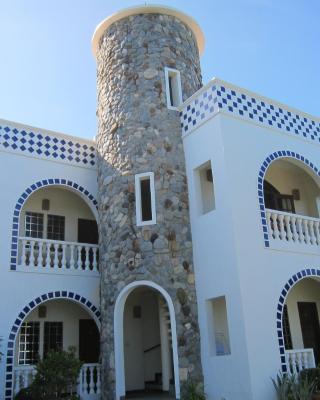 Squares Beachside Apartments