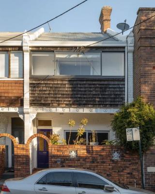 Sunny Apartment in Surry Hills