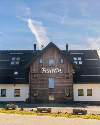 Apartmány Faustin