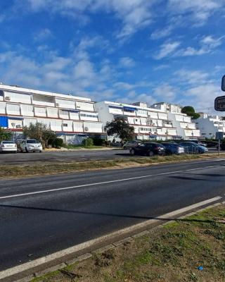 Apartamento moderno frente a la playa San Miguel