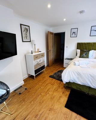 2 Southwell Road - Luxurious City Centre Apartments