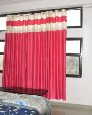 Hotel Holiday