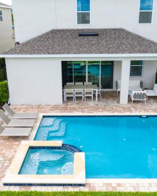 Luxurious 5Bd Private Pool Jacuzzi & Game Room at Encore 7432