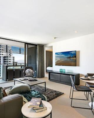 Oracle Broadbeach Wonderful Modern 2 Bed 1 Bath Apartment