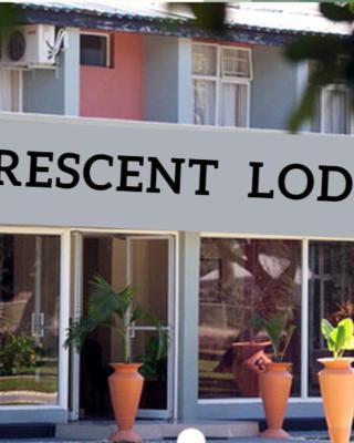 Crescent Lodge