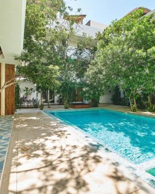 Carmela 101 Comfy&Cozy 2BR APT with BEST LOCATION