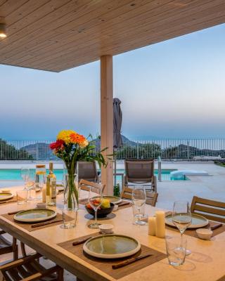 Aloni Villa with 180° SeaView, Private Pool & BBQ, 2km from Beach