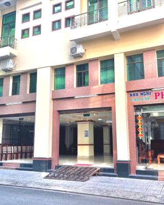 Nhà nghỉ Phát Thảo