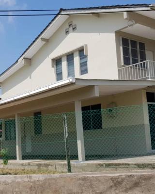 J & I Homestay B 3 Person with shared bathroom
