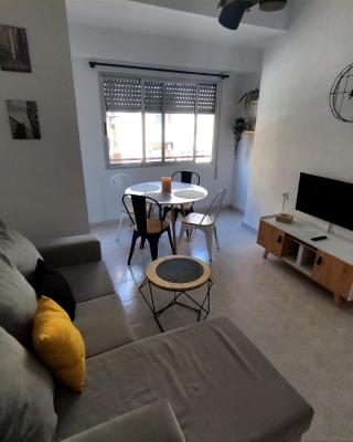 ROOMS in SHARED APARTMENT with HOST