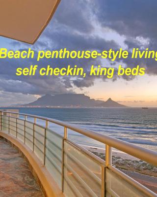 Beach penthouse-style living,self checkin,king beds