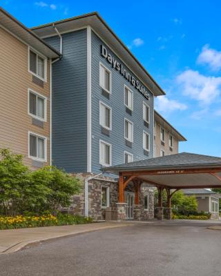 Days Inn & Suites by Wyndham Lindsay