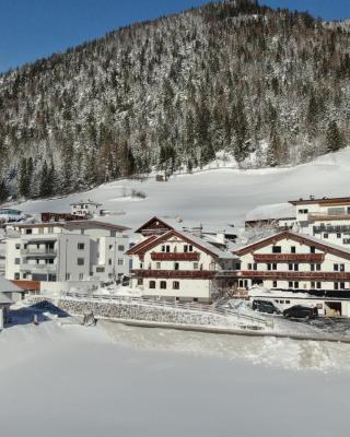 Alpen Gasthof Apartments Hohe Burg