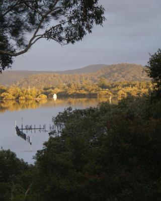 Blue Gum Cottage on Bay