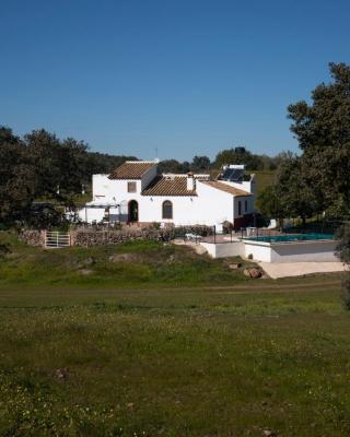 Casa Cortijo en Dehesa Sierra León