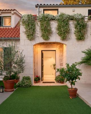 Lanterna Rooms