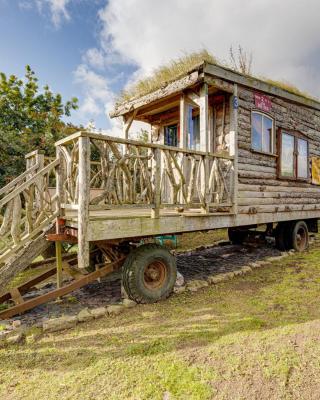 2x Double Bed - Glamping Wagon Dalby Forest
