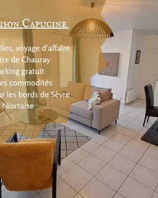 - Maison Capucine- Proche centre d'affaire Chauray, Jardin, parking, WIFI et Netflix, idéal voyage d'affaire, familles, ou simple escapade