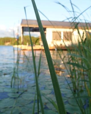 Houseboat "Upes Nams"