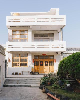 東衛參捌 陶藝旅店