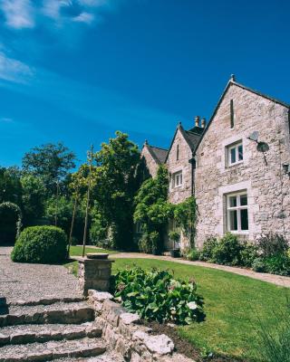 Tros Yr Afon Holiday Cottages and Manor House