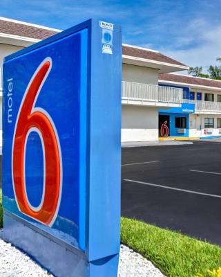 Motel 6 Dania Beach