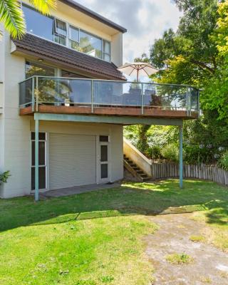 Lakeside Terrace - Taupo Holiday Home