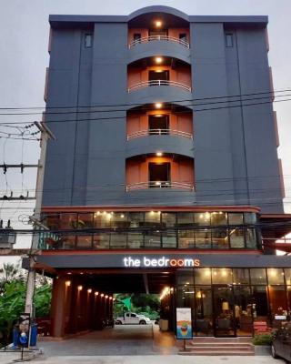 The Bedrooms Maeklong and Services Apartment