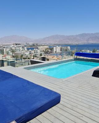 3 bdr Penthouse With Red Sea View- By Amdar Holiday Apartments