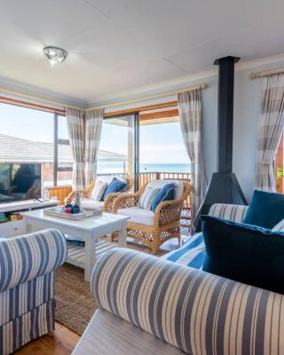 Beach House Merak
