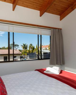 Unit 2 Kaiteri Apartments and Holiday Homes