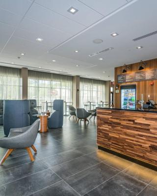 Courtyard by Marriott West Springfield