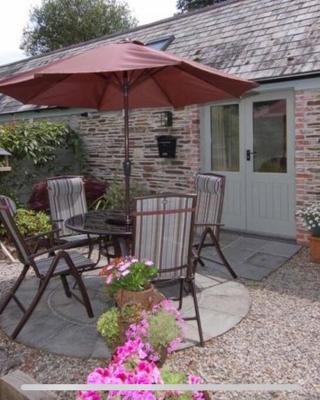 Maristow Cottages, overlook Tamar Valley Dartmoor