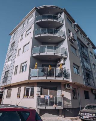 Darki Apartments 4 - Very Central 100 Square Meters,Two Bedrooms,Free Parking