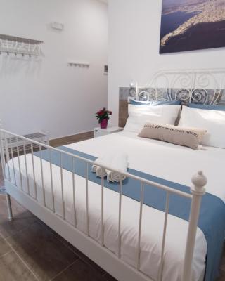 RAUDINO ROOMS