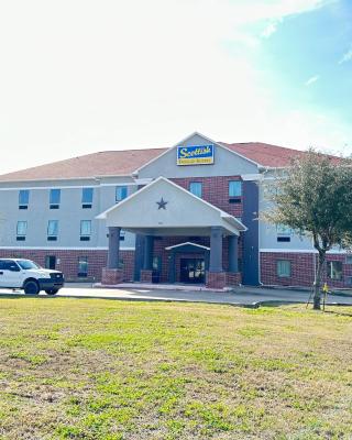 Scottish Inns and Suites - La Porte